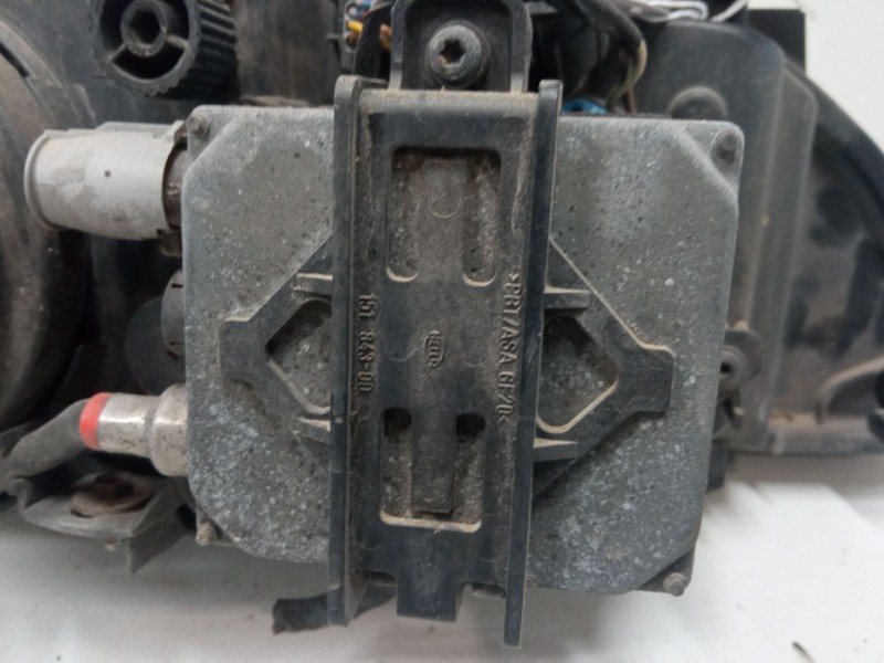 Recambio de faro izquierdo xenon para bmw 5 touring (e39) 525 d referencia OEM IAM   