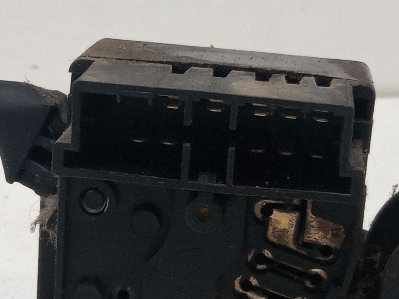 Recambio de mando luces para renault clio i (b/c57_, 5/357_) 1.2 (5/357y, 5/357k) referencia OEM IAM 7700842114A  