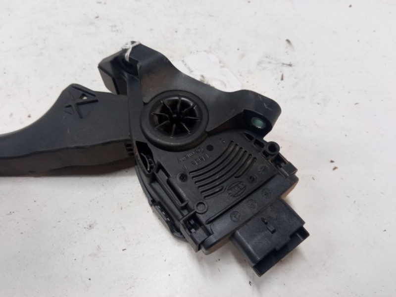 Recambio de pedal acelerador para citroën c3 iii (sx) 1.6 bluehdi 75 referencia OEM IAM 9671433780  