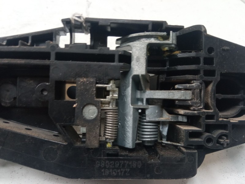 Recambio de maneta exterior puerta trasera derecha para citroën c3 iii (sx) 1.6 bluehdi 75 referencia OEM IAM   