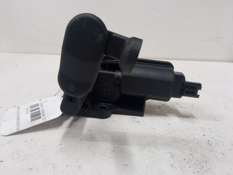 Recambio de motor lunas oscilobatiente derecho para kia carnival / grand carnival iii (vq) 2.9 crdi referencia OEM IAM   