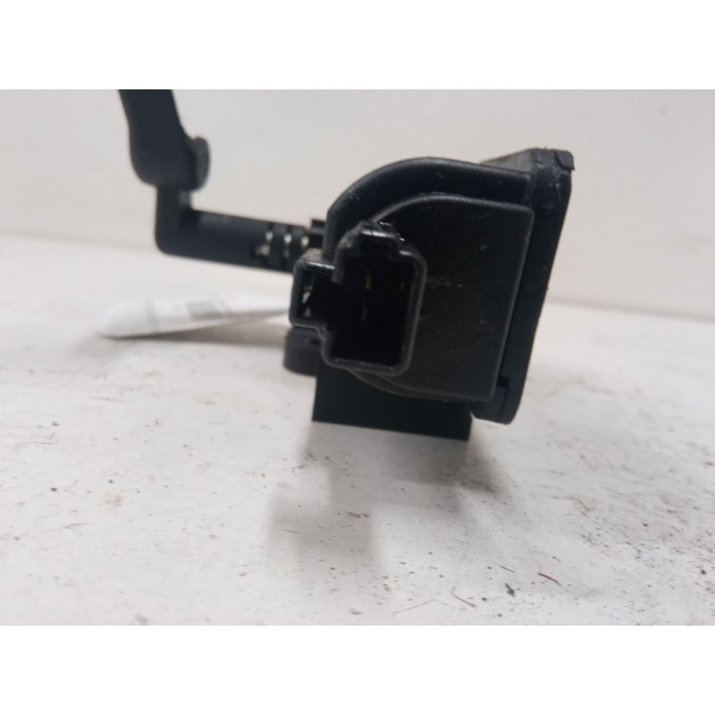 Recambio de motor lunas oscilobatiente derecho para kia carnival / grand carnival iii (vq) 2.9 crdi referencia OEM IAM   