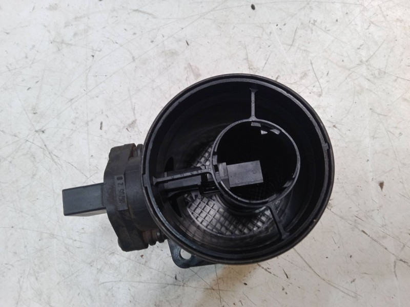 Recambio de caudalimetro para audi a4 b7 avant (8ed) 2.0 tdi referencia OEM IAM 074906461B  0281002461