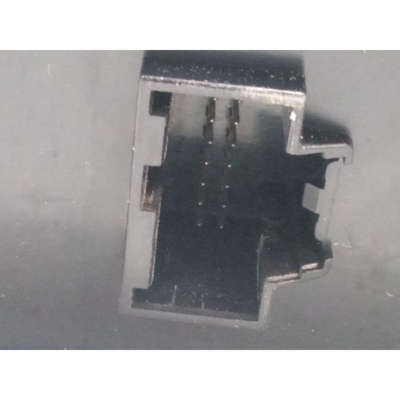 Recambio de mando elevalunas delantero izquierdo para kia carnival / grand carnival iii (vq) 2.9 crdi referencia OEM IAM 935704D