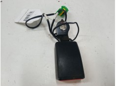 Recambio de anclaje cinturon delantero izquierdo para dacia sandero ii (b8_) tce 90 (b8m1, b8ma) referencia OEM IAM   