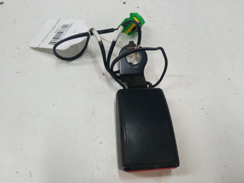 Recambio de anclaje cinturon delantero izquierdo para dacia sandero ii (b8_) tce 90 (b8m1, b8ma) referencia OEM IAM   