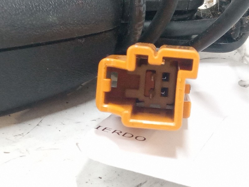 Recambio de anclaje cinturon trasero izquierdo para volvo s40 ii (544) 1.8 referencia OEM IAM   