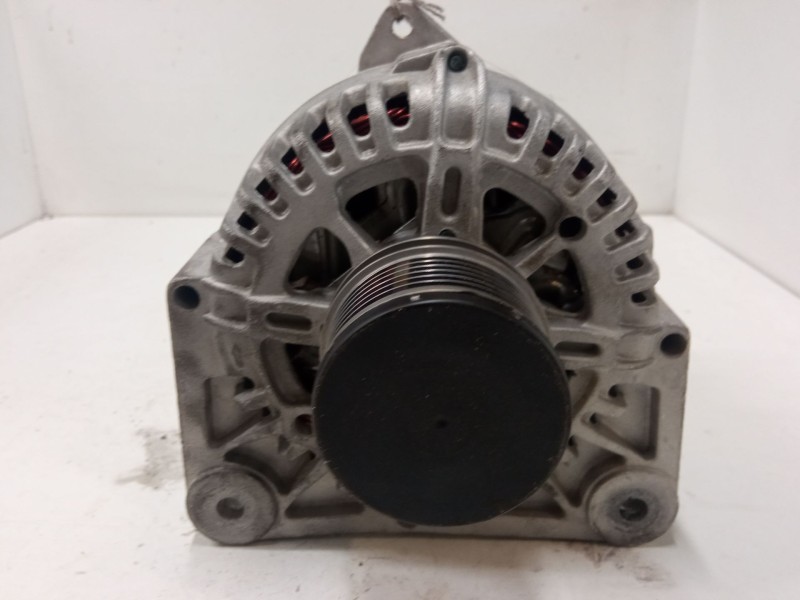 Recambio de alternador para renault clio ii (bb_, cb_) 1.5 dci (b/c2j) referencia OEM IAM   