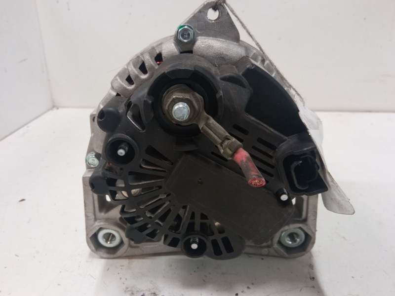 Recambio de alternador para renault clio ii (bb_, cb_) 1.5 dci (b/c2j) referencia OEM IAM   