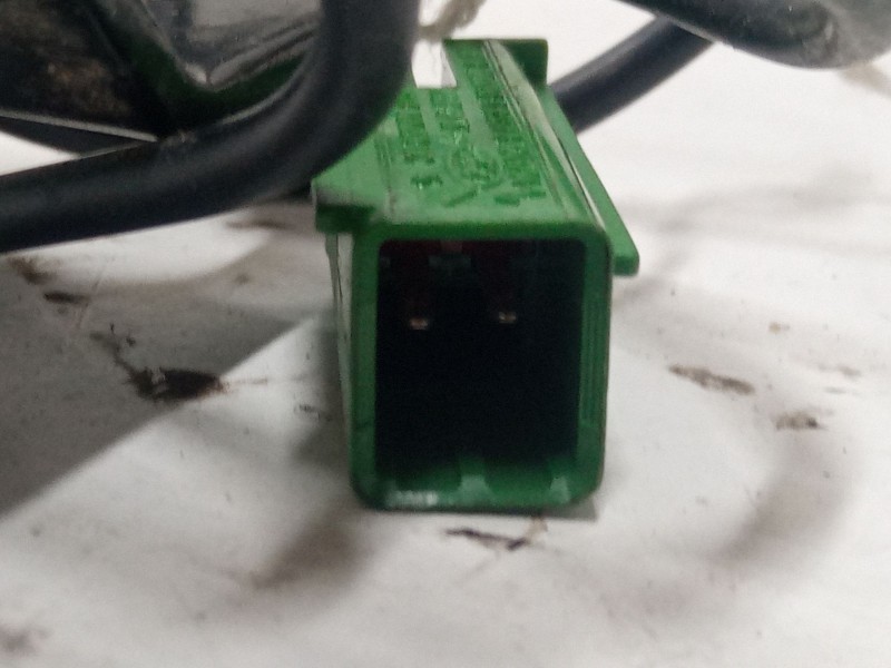 Recambio de anclaje cinturon delantero izquierdo para volvo s40 ii (544) 1.8 referencia OEM IAM   