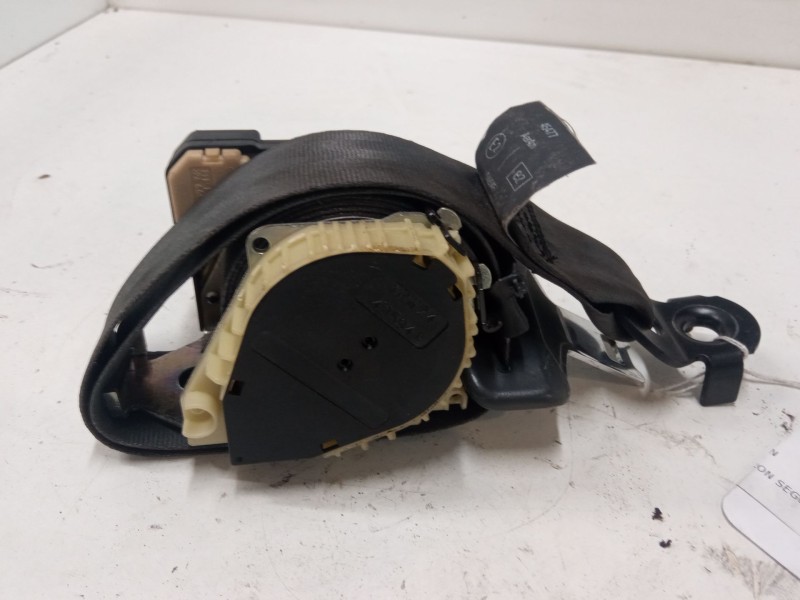 Recambio de cinturon seguridad trasero derecho para renault clio ii (bb_, cb_) 1.5 dci (b/c2j) referencia OEM IAM   