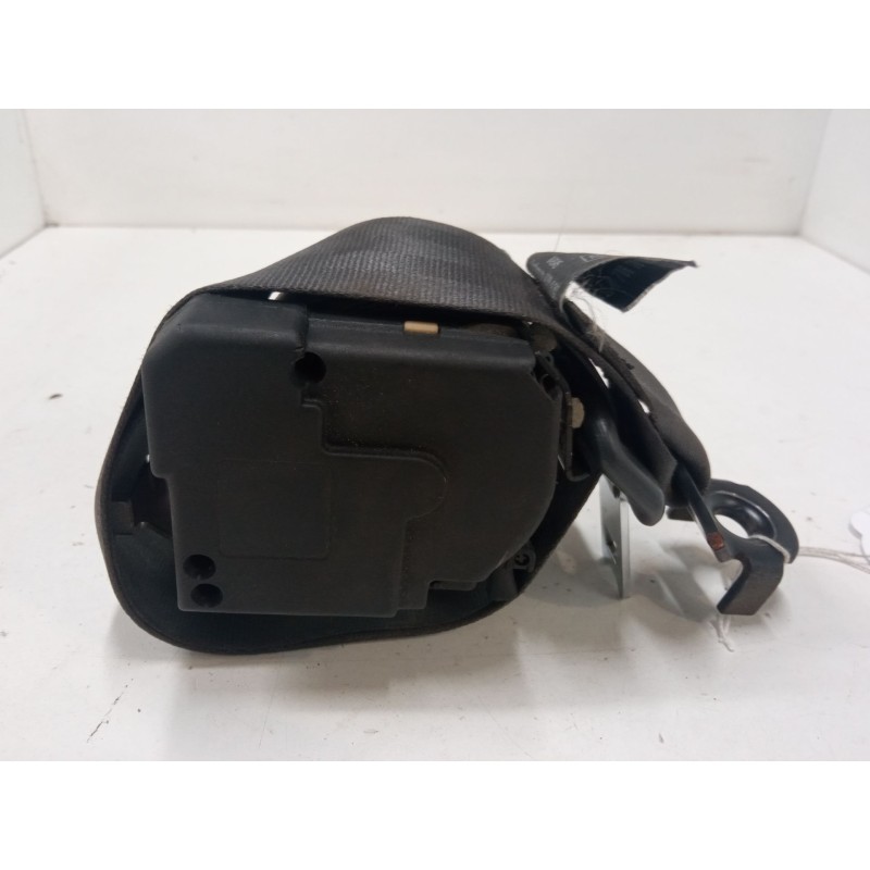 Recambio de cinturon seguridad trasero izquierdo para renault clio ii (bb_, cb_) 1.5 dci (b/c2j) referencia OEM IAM   
