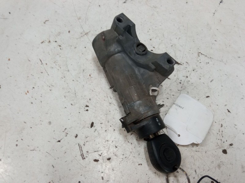 Recambio de clausor para seat ibiza iii (6l1) 1.4 16v referencia OEM IAM 4B0905851C  