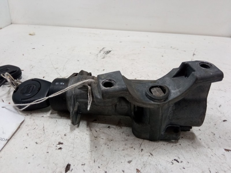 Recambio de clausor para seat ibiza iii (6l1) 1.4 16v referencia OEM IAM 4B0905851C  