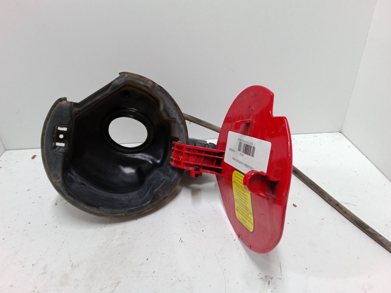 Recambio de tapa exterior combustible para fiat doblo autobús (263_) 1.6 d multijet (263axd1b) referencia OEM IAM   