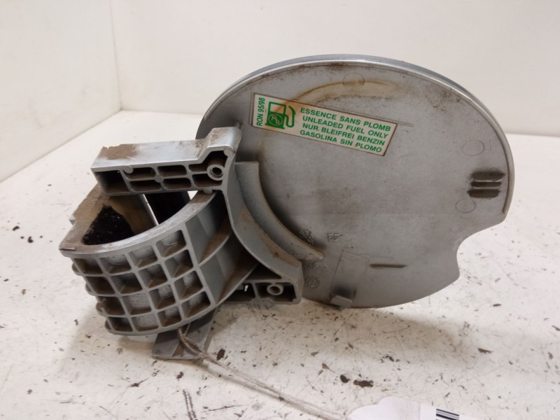 Recambio de tapa exterior combustible para peugeot 307 cc (3b) 2.0 16v referencia OEM IAM   