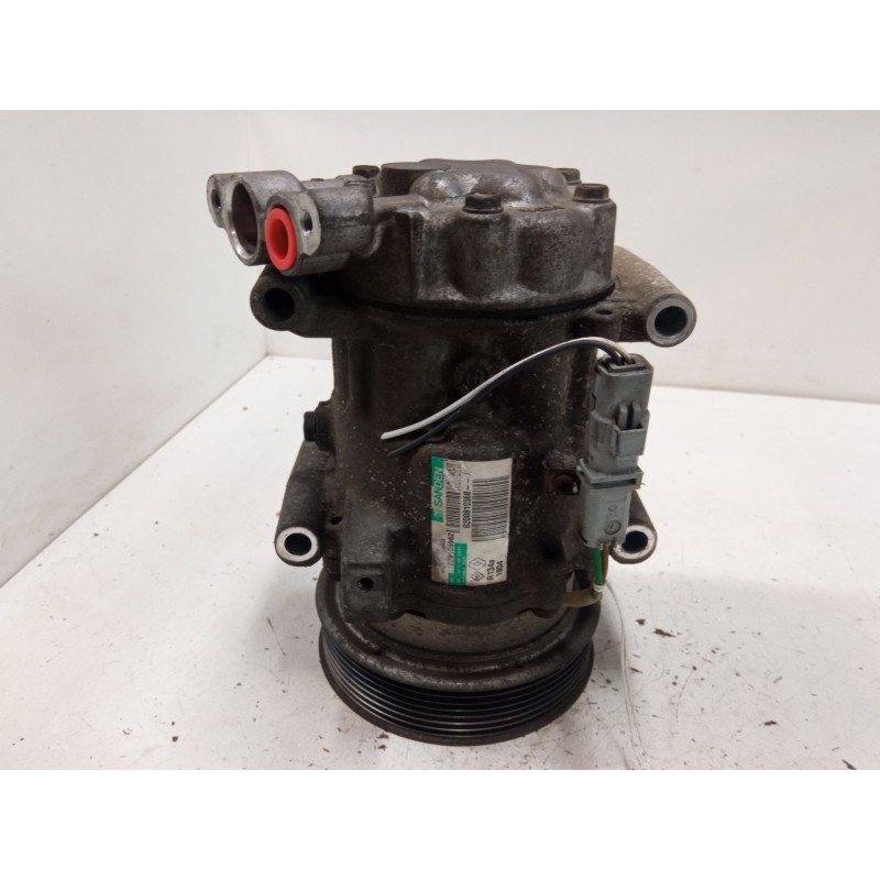 Recambio de compresor a/a para renault twingo ii (cn0_) 1.2 16v (cn0k, cn0v) referencia OEM IAM 8200819568  