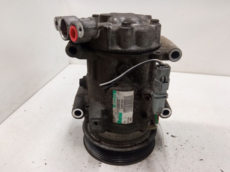 Recambio de compresor a/a para renault twingo ii (cn0_) 1.2 16v (cn0k, cn0v) referencia OEM IAM 8200819568  