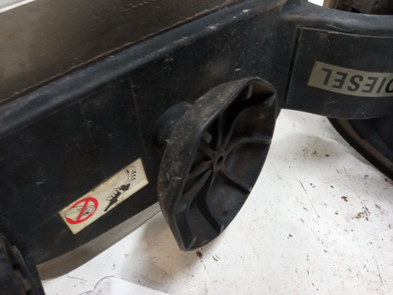 Recambio de tapa exterior combustible para renault laguna iii (bt0/1) 1.5 dci (bt00, bt0a, bt0t, bt1j) referencia OEM IAM   