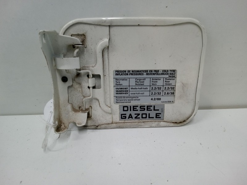 Recambio de tapa exterior combustible para seat toledo i (1l2) 1.9 td referencia OEM IAM   