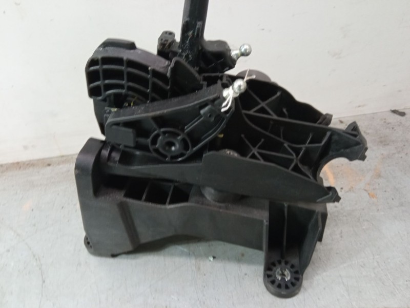 Recambio de conjunto palanca de cambios para ford ecosport 1.0 ecoboost referencia OEM IAM   