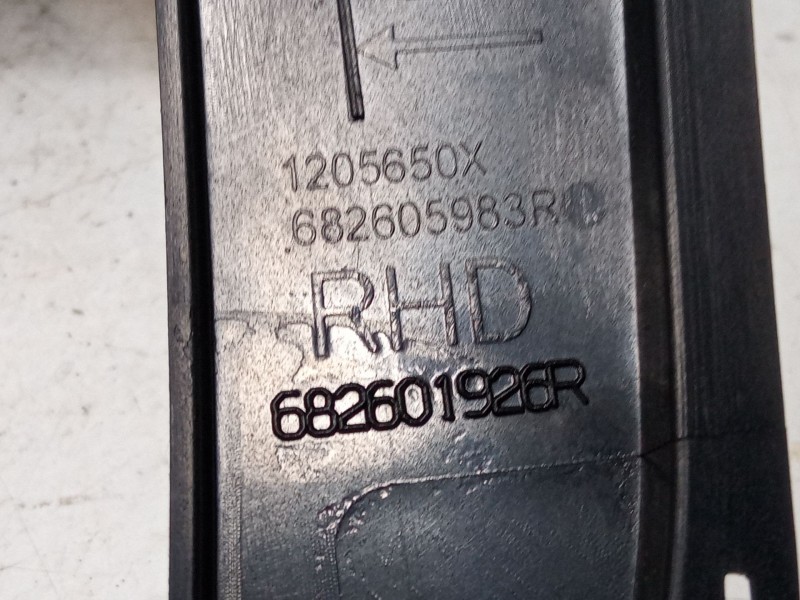 Recambio de consola central superior para dacia sandero ii (b8_) 1.5 dci 75 / blue dci 75 (b8jw, b8m4, b8ah, b8m7, b8m6) referen