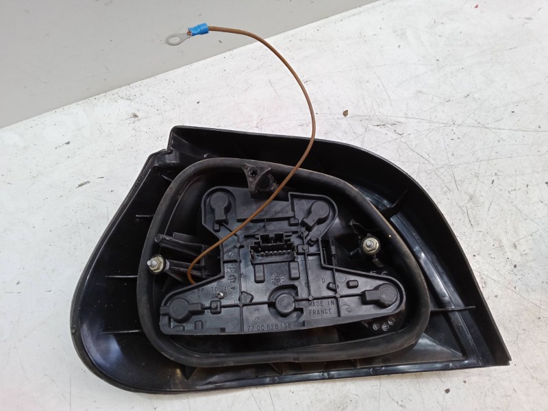 Recambio de piloto trasero derecho para renault megane i (ba0/1_) 1.9 d eco (ba0a, ba0u, ba0r) referencia OEM IAM   