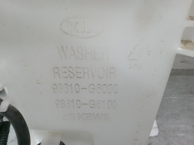 Recambio de deposito limpiaparabrisas para kia picanto iii (ja) 1.0 referencia OEM IAM   