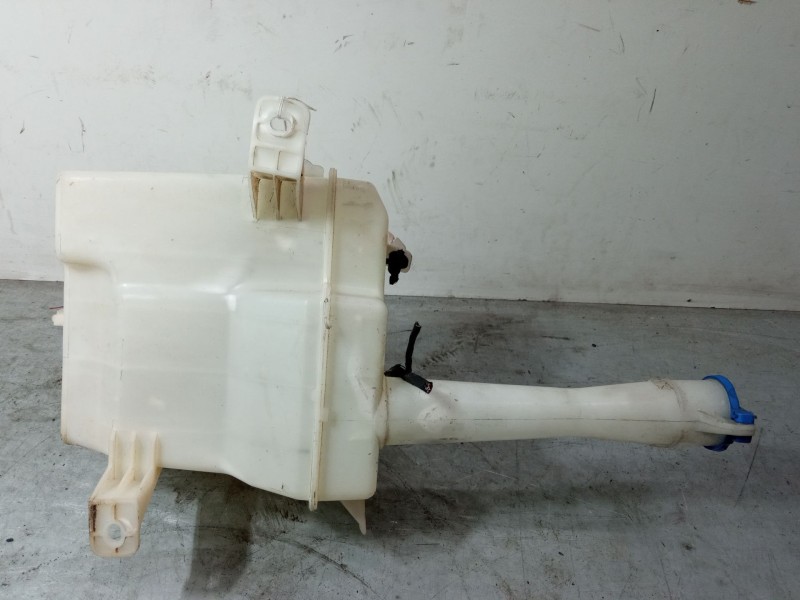 Recambio de deposito limpiaparabrisas para hyundai i30 (fd) 1.4 referencia OEM IAM   