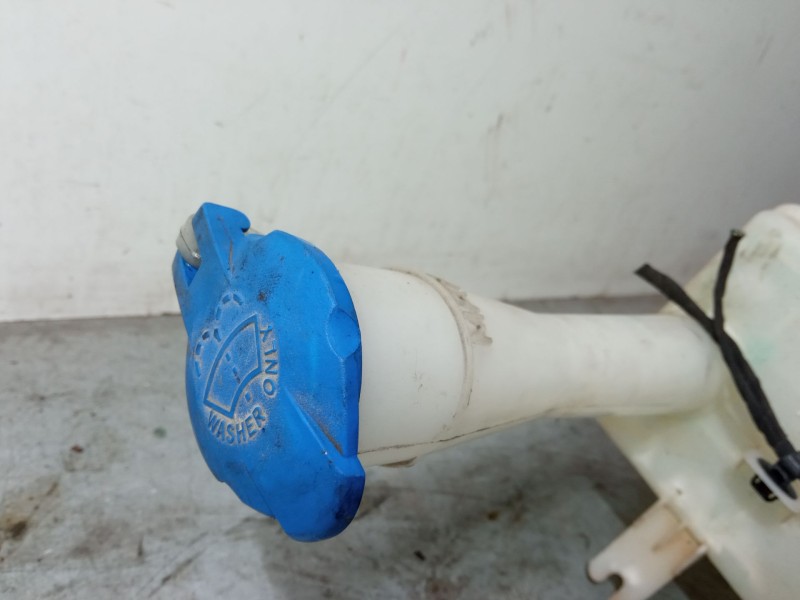 Recambio de deposito limpiaparabrisas para hyundai i30 (fd) 1.4 referencia OEM IAM   
