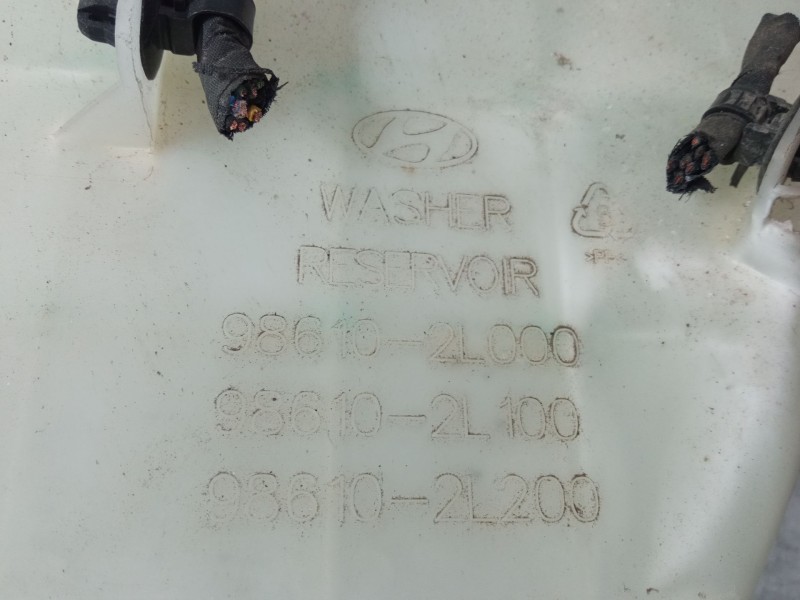Recambio de deposito limpiaparabrisas para hyundai i30 (fd) 1.4 referencia OEM IAM   
