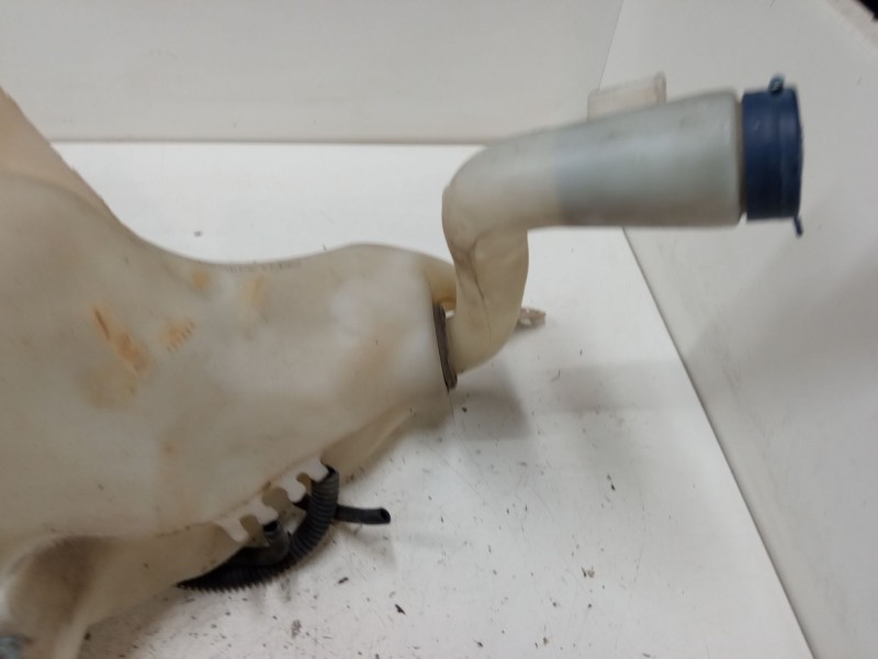 Recambio de deposito limpiaparabrisas para fiat bravo ii (198_) 1.9 d multijet (198axb1a) referencia OEM IAM   