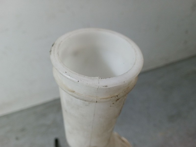 Recambio de deposito limpiaparabrisas para toyota yaris (_p9_) 1.4 d-4d (nlp90_) referencia OEM IAM   