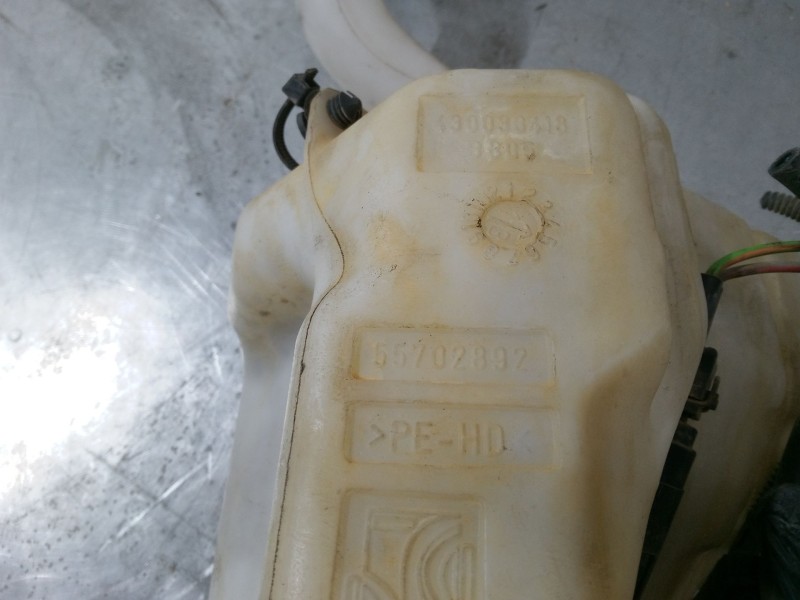Recambio de deposito limpiaparabrisas para fiat punto (199_) 1.3 d multijet referencia OEM IAM   