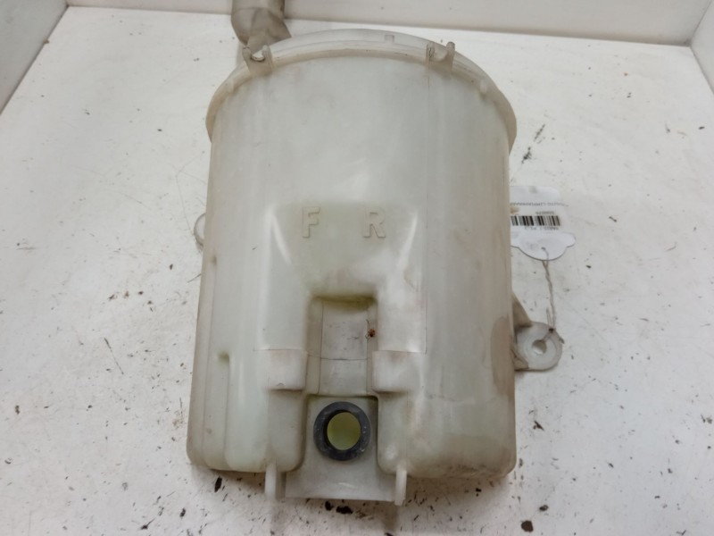 Recambio de deposito limpiaparabrisas para toyota yaris (_p1_) 1.3 (ncp10_, scp12_) referencia OEM IAM   
