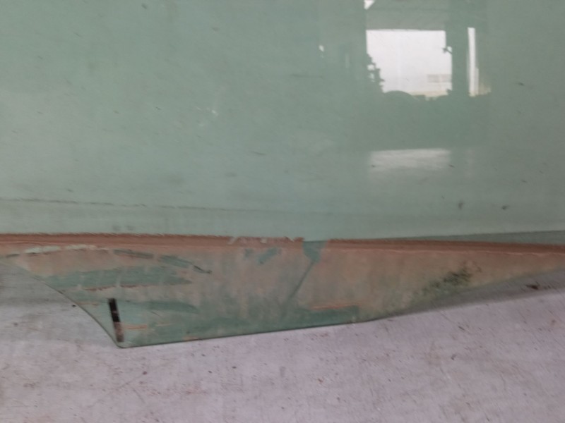 Recambio de luna puerta delantera derecha para ford ecosport 1.0 ecoboost referencia OEM IAM   