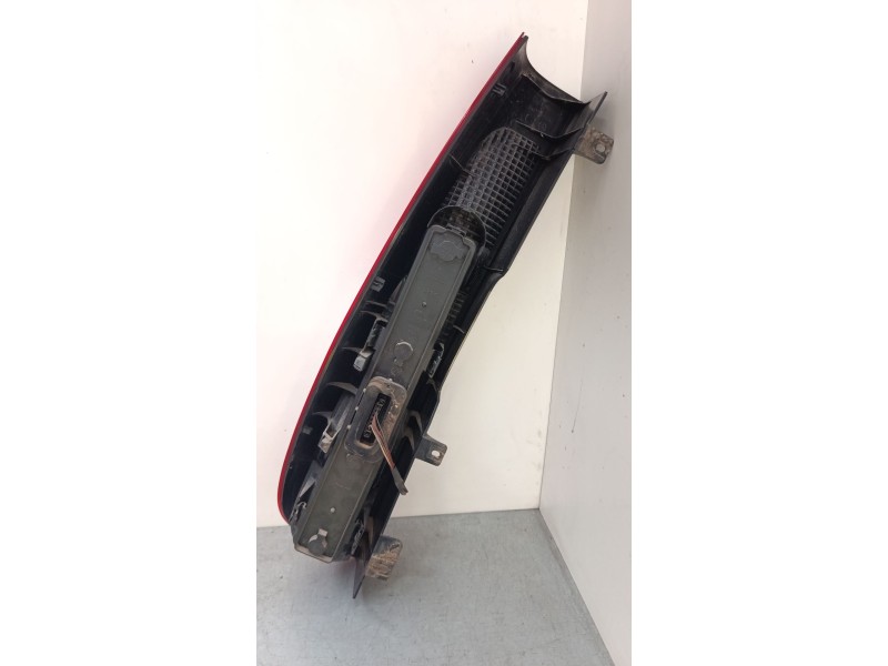 Recambio de piloto trasero derecho para mercedes-benz vito / mixto furgoneta (w639) 122 cdi (639.601, 639.603, 639.605) referenc