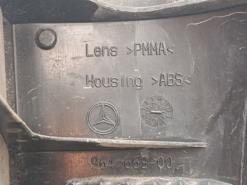 Recambio de piloto trasero izquierdo para mercedes-benz vito / mixto furgoneta (w639) 122 cdi (639.601, 639.603, 639.605) refere