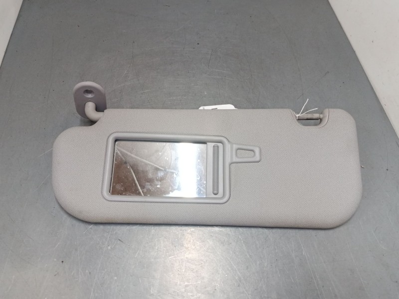 Recambio de parasol izquierdo para hyundai i30 (gd) 1.4 crdi referencia OEM IAM   