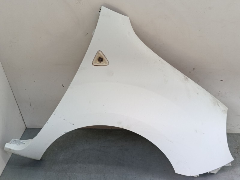 Recambio de aleta delantera derecha para renault kangoo express (fw0/1_) 1.5 dci 75 (fw07, fw10, fw04) referencia OEM IAM 631002