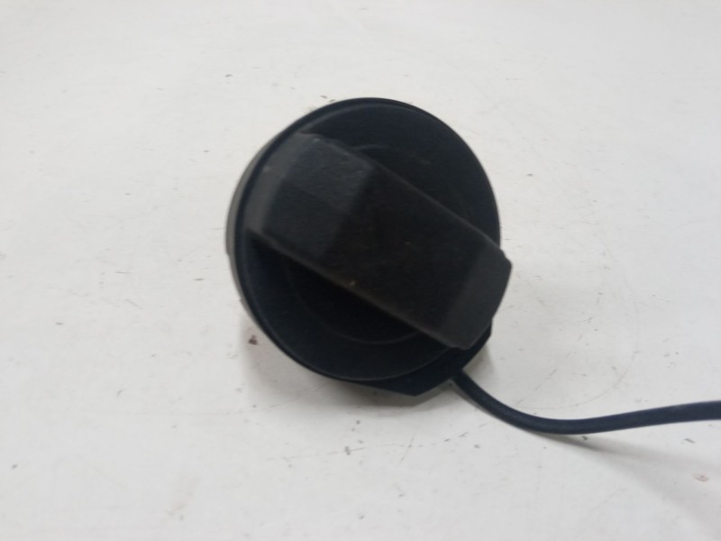 Recambio de tapon combustible para volkswagen polo iv (9n_, 9a_) 1.4 16v referencia OEM IAM   