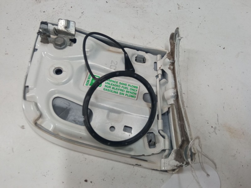 Recambio de tapa exterior combustible para peugeot 107 (pm_, pn_) 1.0 referencia OEM IAM   