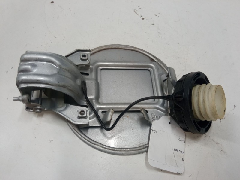 Recambio de tapa exterior combustible para kia carnival / grand carnival iii (vq) 2.9 crdi referencia OEM IAM   