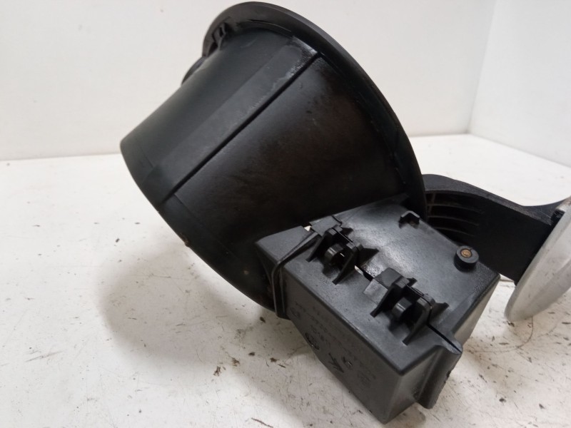 Recambio de tapa exterior combustible para citroën c2 (jm_) 1.4 hdi referencia OEM IAM   