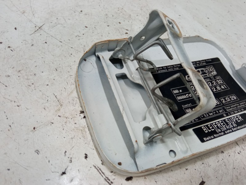 Recambio de tapa exterior combustible para mercedes-benz clase e (w210) e 230 (210.037) referencia OEM IAM   