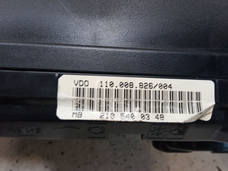 Recambio de cuadro instrumentos para mercedes-benz clase e (w210) e 230 (210.037) referencia OEM IAM 2105400348  