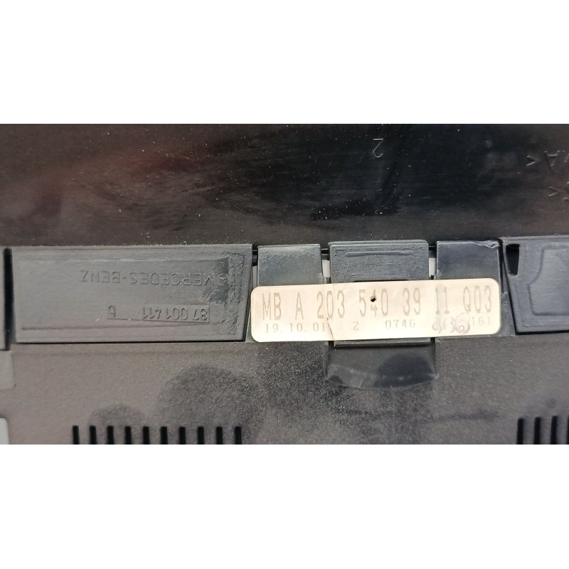 Recambio de cuadro instrumentos para mercedes-benz clase c (w203) c 220 cdi (203.006) referencia OEM IAM A2035403911Q03  