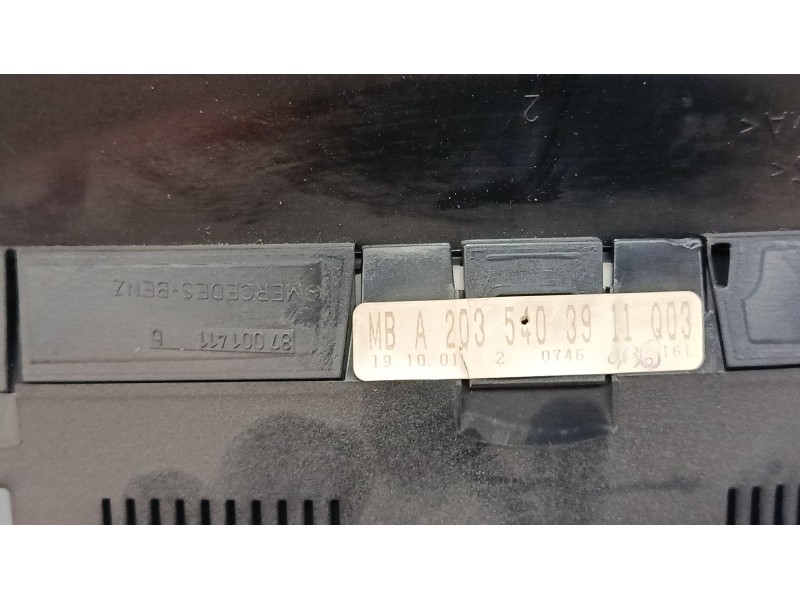 Recambio de cuadro instrumentos para mercedes-benz clase c (w203) c 220 cdi (203.006) referencia OEM IAM A2035403911Q03  