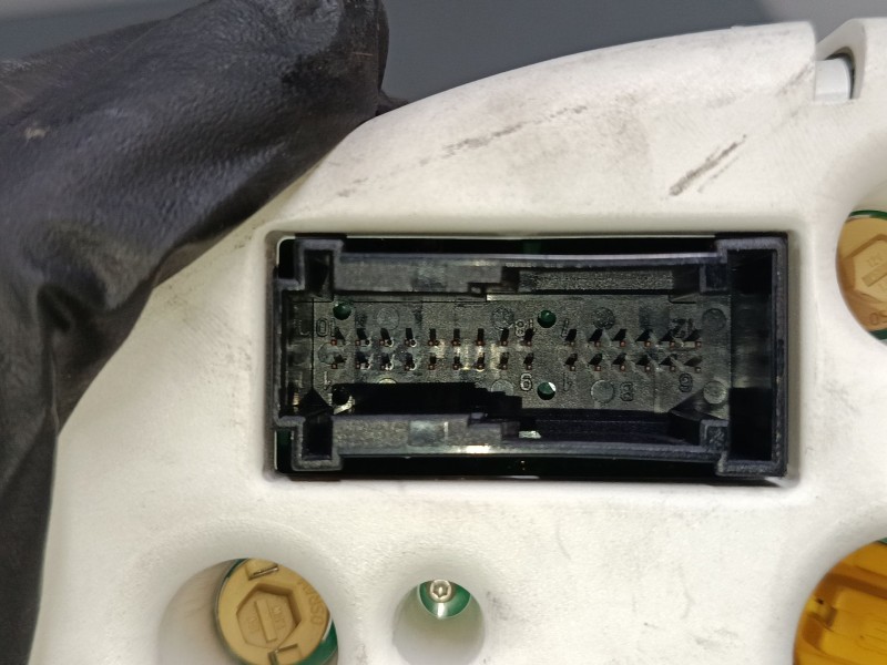 Recambio de cuadro instrumentos para mercedes-benz clase m (w163) ml 270 cdi (163.113) referencia OEM IAM A1635409011  