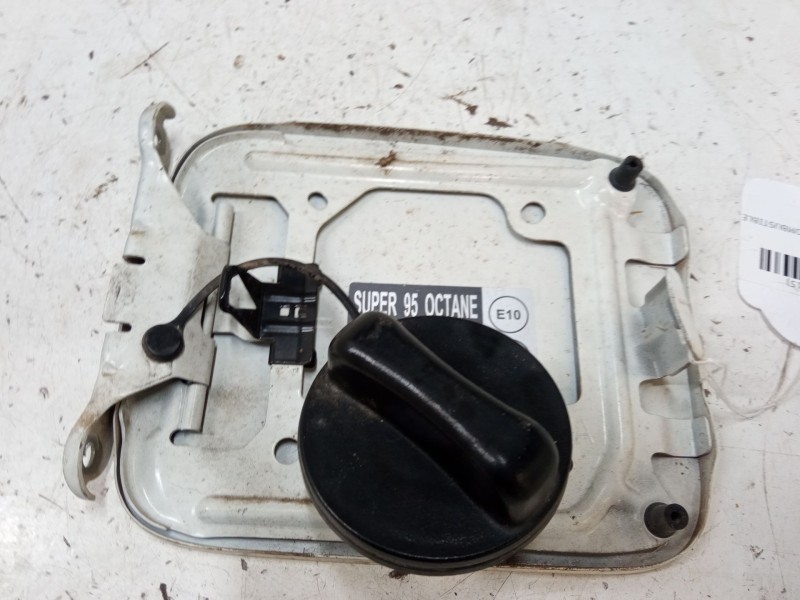 Recambio de tapa exterior combustible para nissan juke (f15) 1.6 referencia OEM IAM   